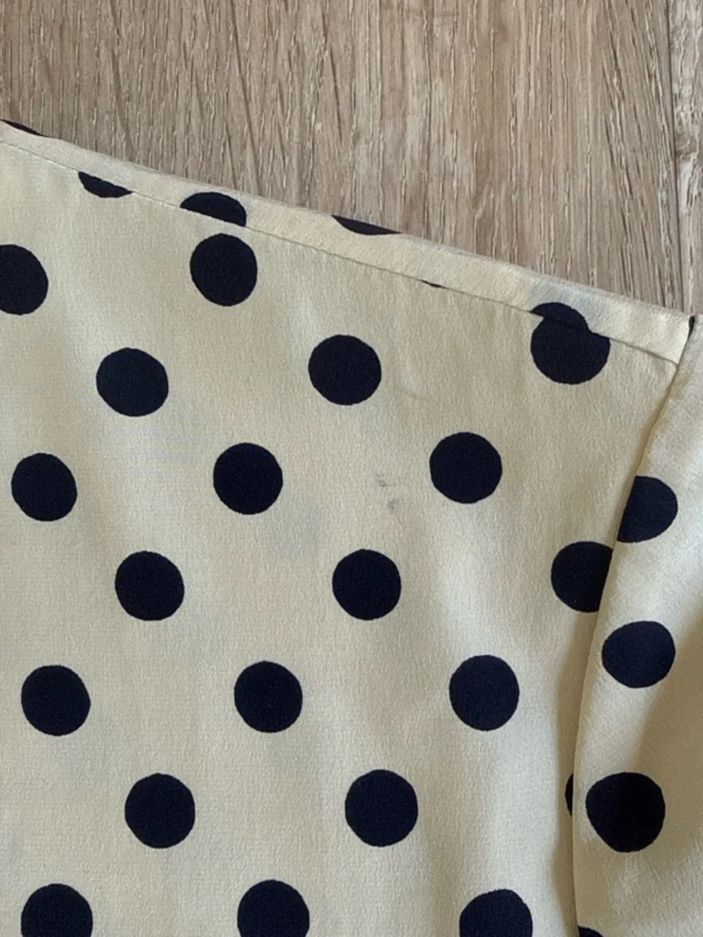 Burberry Vintage Cream Silk Maxi Dress with Black Polka Dots 8 - Picture 4 of 9